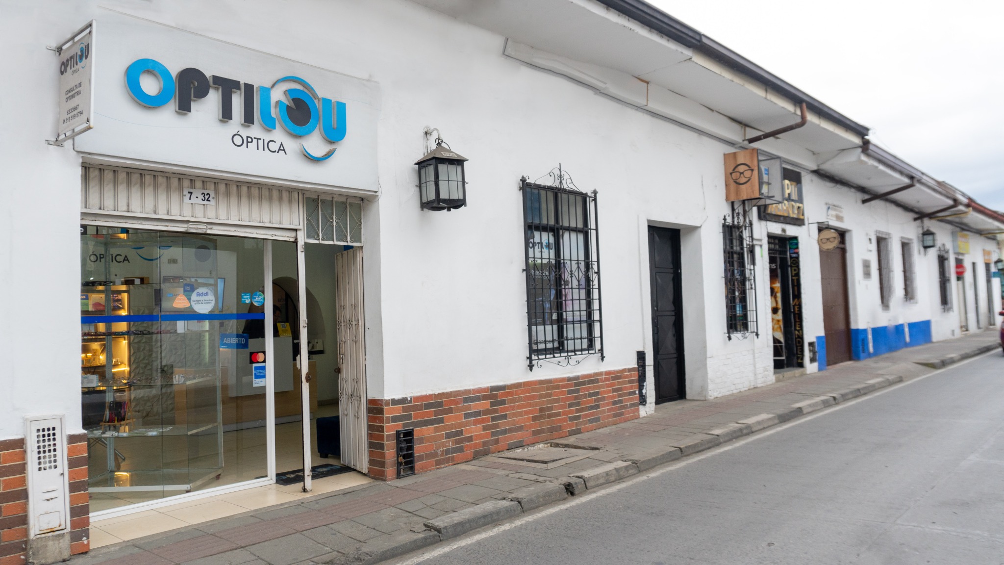 Fachada de OPTILOU Popayán